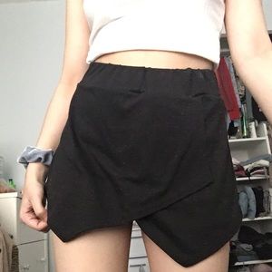 Black envelope skort